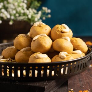 Besan Ladoo (6pcs)
